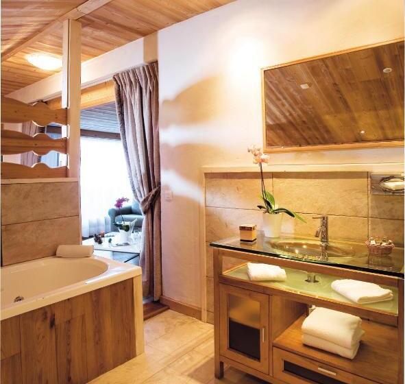 سوییت, Chalethôtel La Chemenaz, The Originals Relais