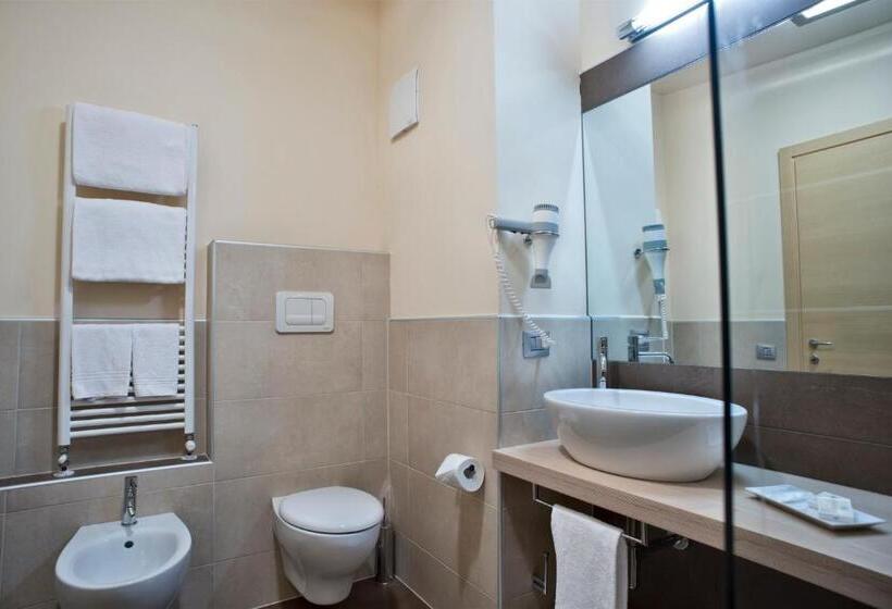 اتاق استاندارد چهار تخته, Le Blanc Hotel & Spa