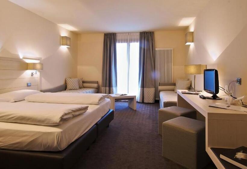 اتاق استاندارد چهار تخته, Le Blanc Hotel & Spa