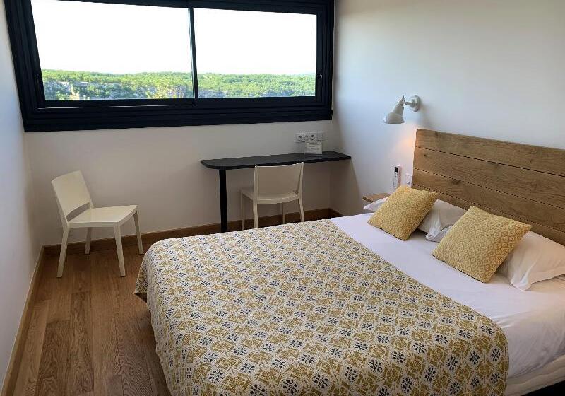 اتاق استاندارد با چشم‌انداز, Logis Hôtels   Le Bellaroc   Hôtel 2 étoiles Et Restaurant