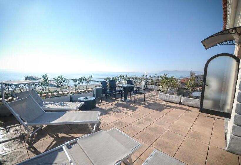 سوییت خانوادگی, Tirreno