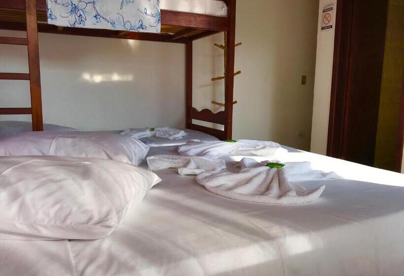 اتاق استاندارد چهار تخته, Pousada Casa Do Mar