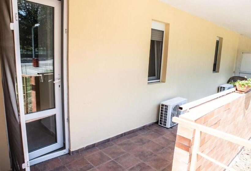 Apartament 2 Dormitoris amb Balconada, Club Onix Apartments