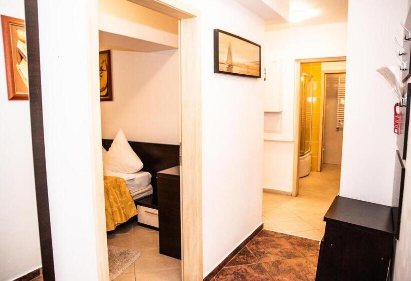 Apartament 2 Dormitoris amb Balconada, Club Onix Apartments