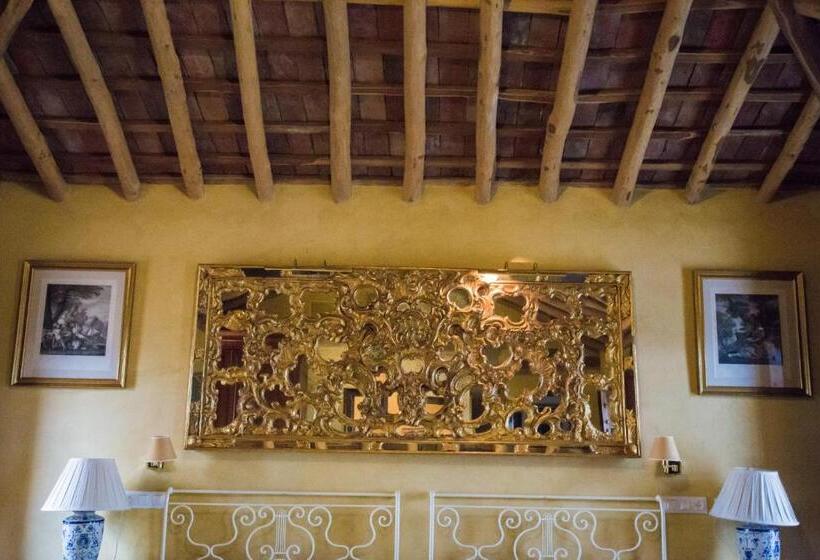 Номер Стандарт, El Palacio De San Benito