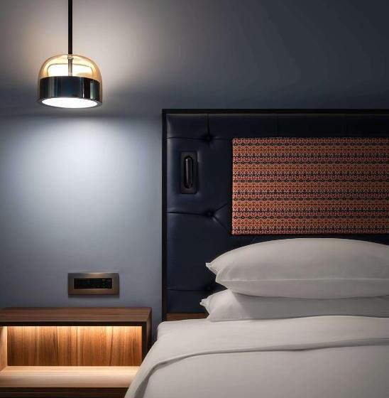 Стандартный Номер Кровать Кинг, Hyatt Centric Jumeirah Dubai