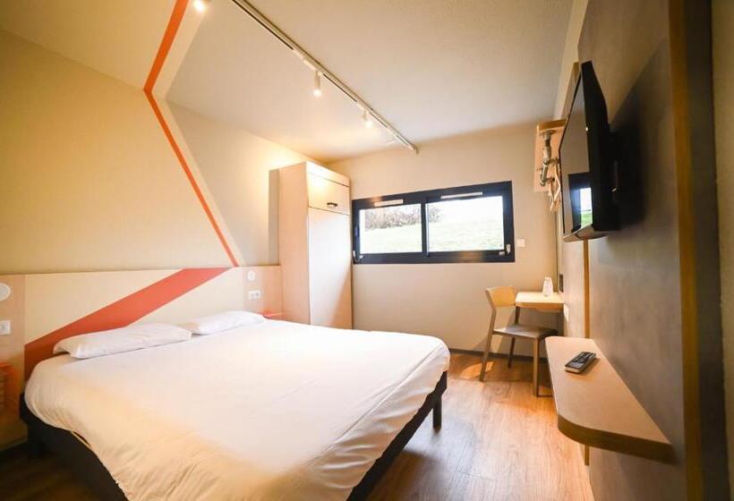 Трехместный Номер Стандарт с Двухъярусными Кроватями, Ibis Budget Site Du Futuroscope