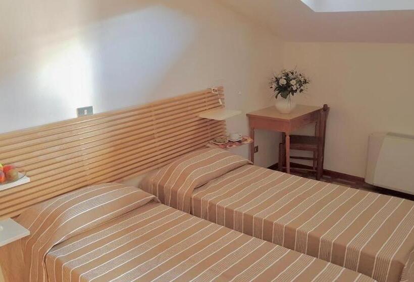 ペントハウスルーム, Albergo Natucci