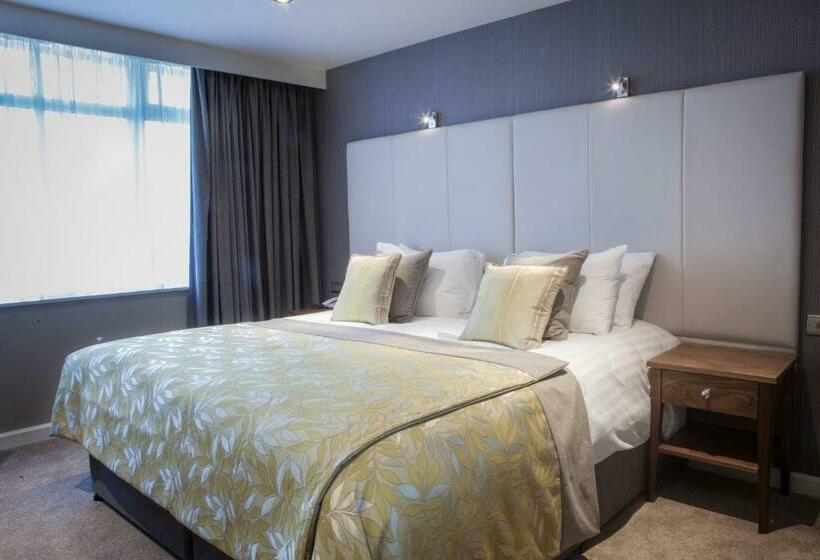 スタンダードシングルルーム, Four Seasons Hotel & Leisure Club
