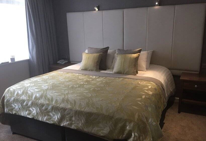スタンダードシングルルーム, Four Seasons Hotel & Leisure Club