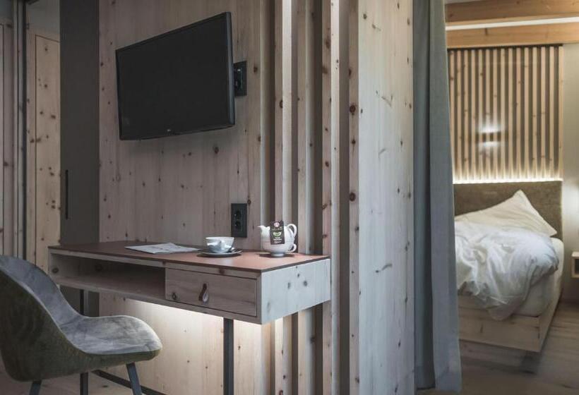 Люкс с Балконом, Kronplatz Resort Berghotel Zirm