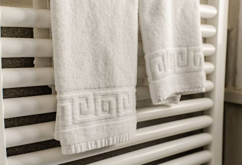 Chambre Basic, Astoria