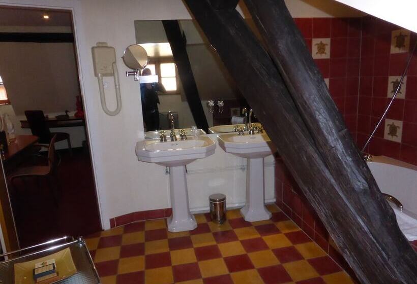 Полулюкс, L Hostellerie Du Château