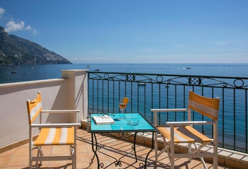 Standard Triple Room with Terrace, Pupetto
