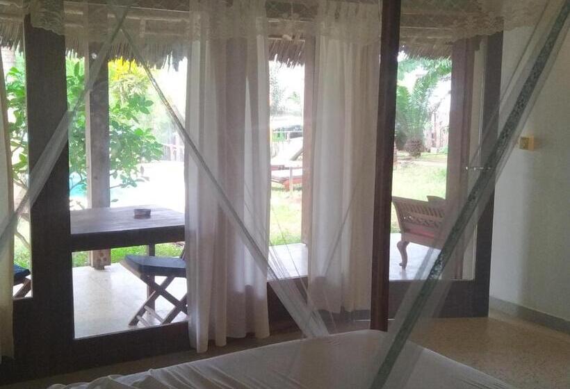 디럭스 룸, Art Hotel Zanzibar