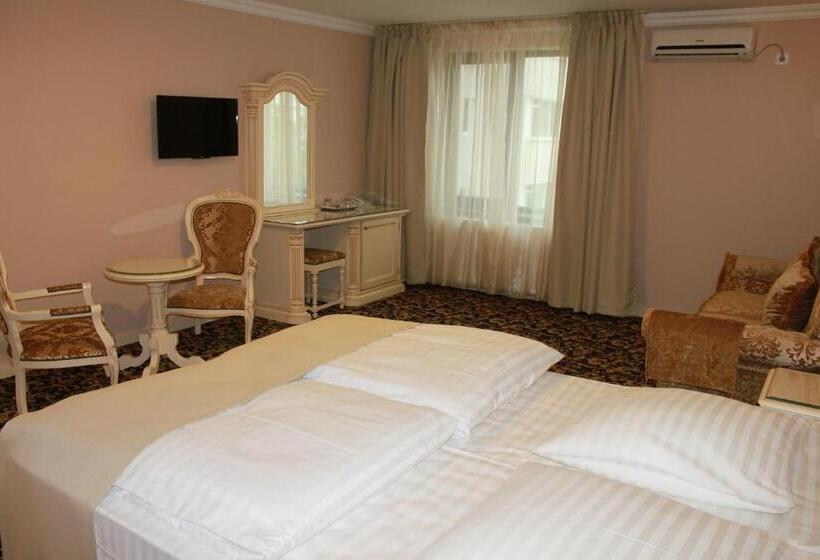 سوییت لوکس, Orient Braila