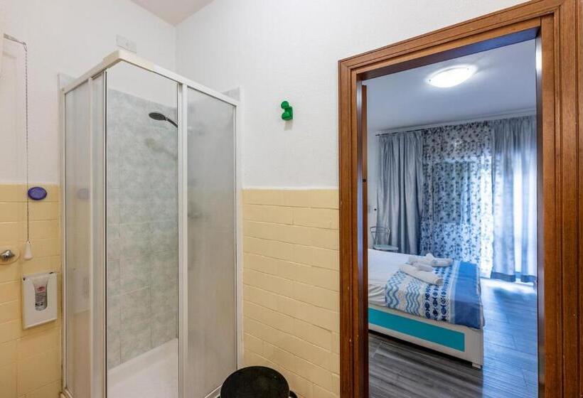 Economy Quadruple Room, B&b Oasi
