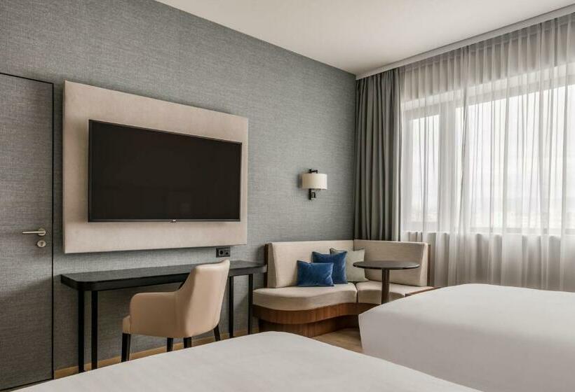 اتاق لوکس, Geneva Marriott