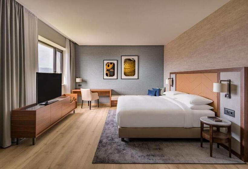 سوئیت کلاب, Geneva Marriott