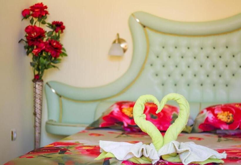 חדר סטנדרט עם מרפסת, Boutique Guest House  Sofia