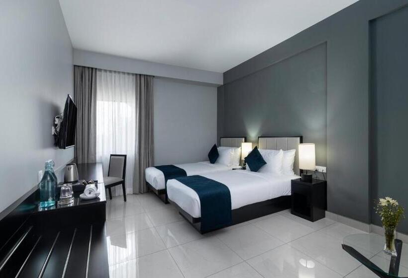 Номер Стандарт, Maradha Colombo