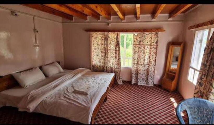 Номер Deluxe, Rainbow Palace Pahalgam
