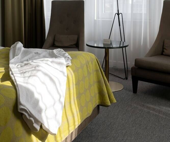 اتاق لوکس, Elite Hotel Ideon, Lund