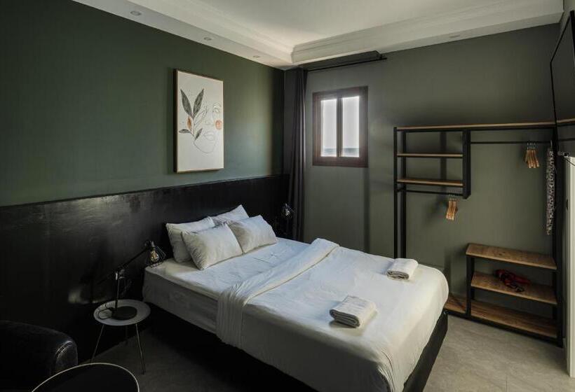 高级工作室, Residence Suites