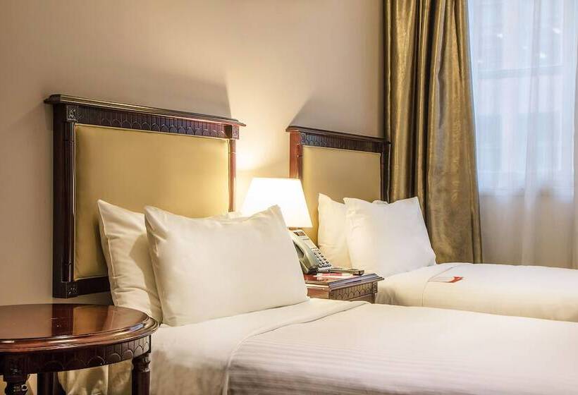 스탠다드 룸, The Clarence Hotel Sydney