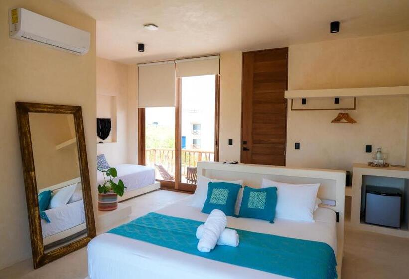 Deluxe Suite King Bed, Tikul Hotel Boutique