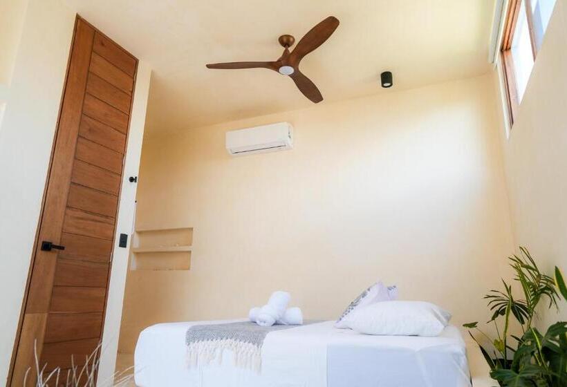 سوییت, Tikul Hotel Boutique