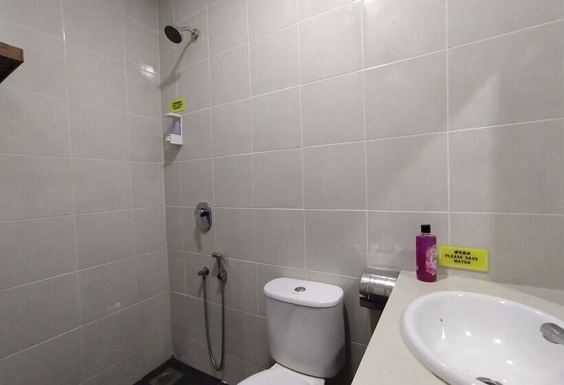 اتاق استاندارد, Oyo 90478 Marina World