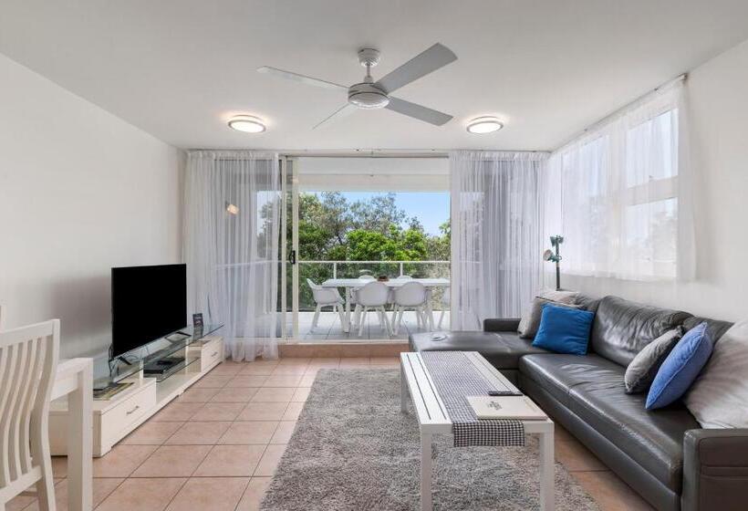 Апартаменты 2 спальни Вид на Сад, 84 The Spit Holiday Apartments