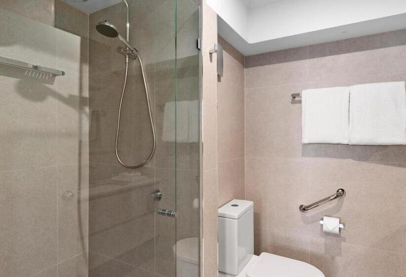Superior 2-bedroom flat with sea view, 84 The Spit Holiday Apartments