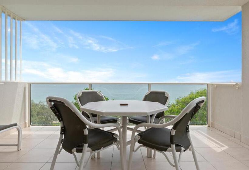 Апартаменты Ejecutiva 2 Спальни, 84 The Spit Holiday Apartments