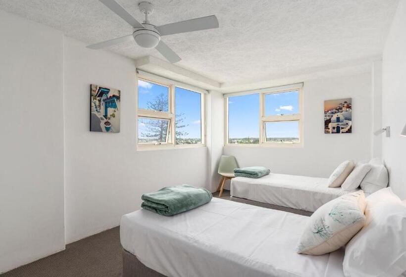 Superior 2-bedroom flat with sea view, 84 The Spit Holiday Apartments