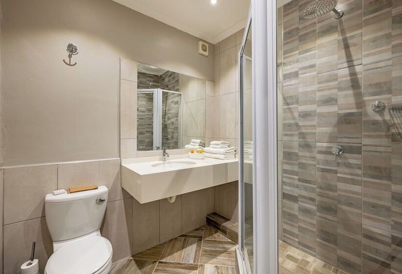 Номер Стандарт, Numbi & Garden Suites