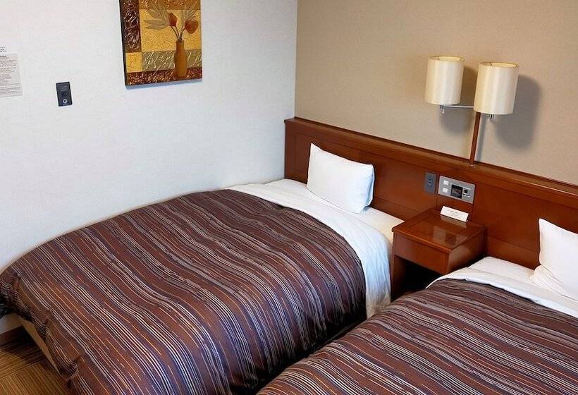 Номер Комфорт, Route Inn Mitokenchomae