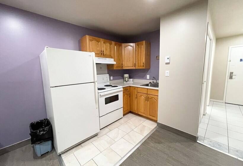 اتاق استاندارد با 2 تخت دوبل, Thriftlodge By Wyndham Moncton