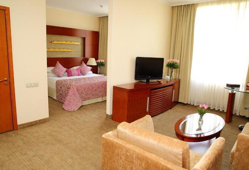 سوییت, Park Hotel Bishkek