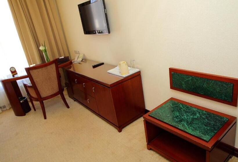 اتاق سوپریور یک تخته, Park Hotel Bishkek