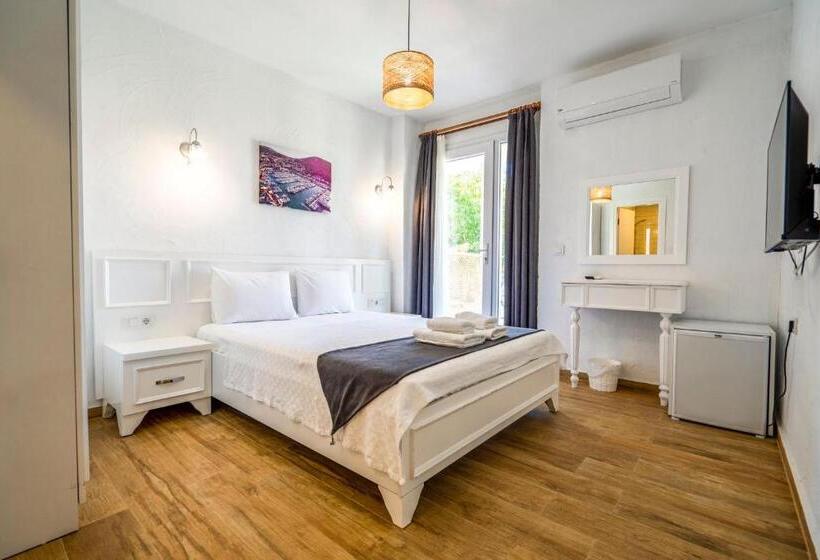 Трехместный Номер Deluxe, Londi̇a Otel