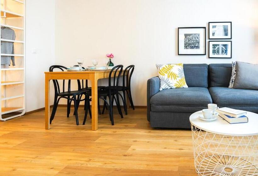 스탠다드 스튜디오, Citadines South Vienna