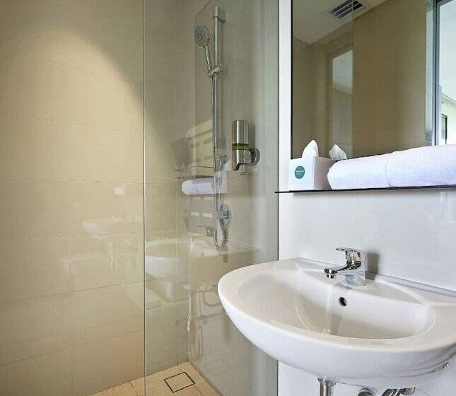 استودیوی استاندارد, Komune Living & Wellness In The Park