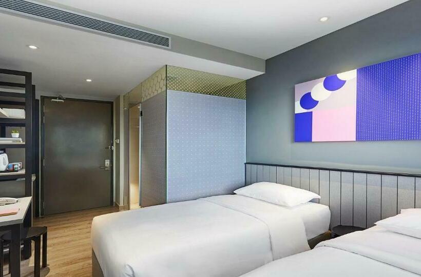 استودیوی استاندارد, Komune Living & Wellness In The Park