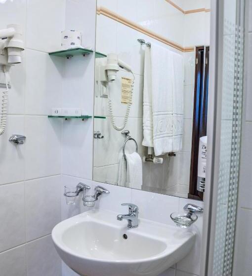 Номер Economy Индивидуальный, Piramida Park Hotel & Wellness