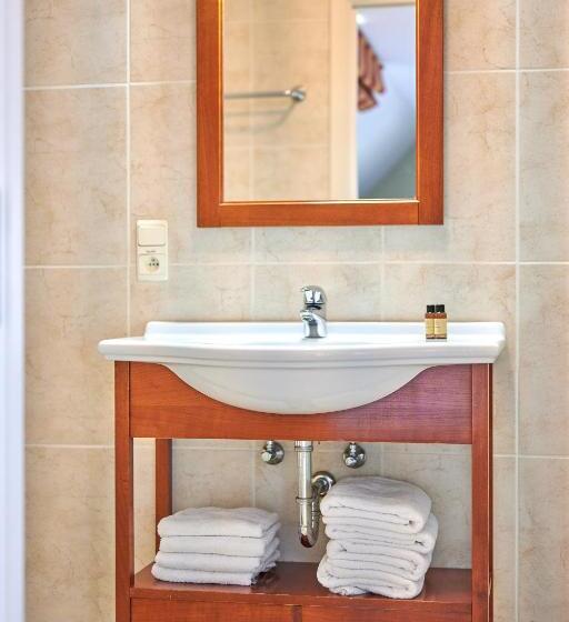 Четырехместный Номер Стандарт, B&b Abdeshof