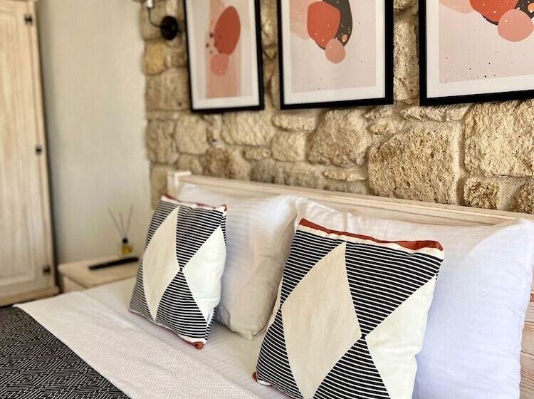 اتاق لوکس, Alacati Lulja