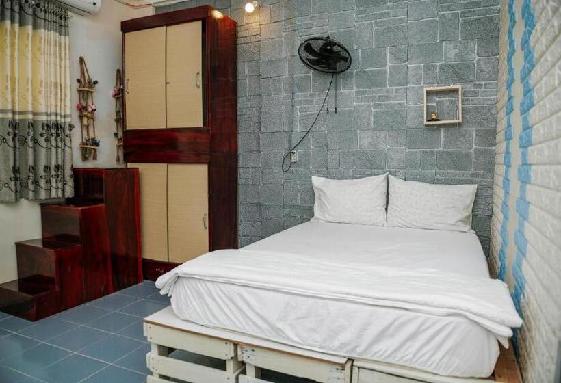 اتاق استاندارد با تخت بزرگ, Bụi Hostel   Bến Tàu Rạch Giá