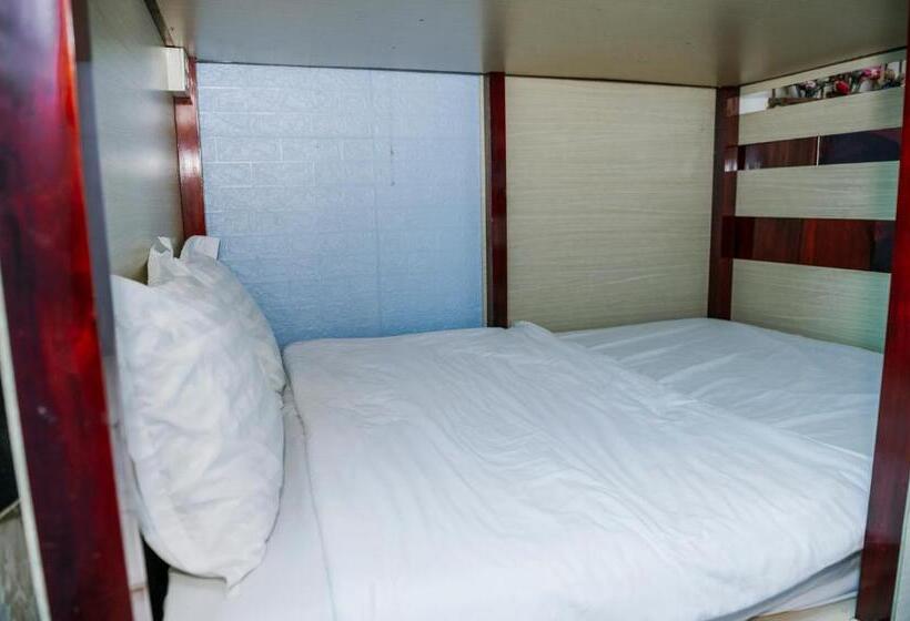 اتاق خانوادگی, Bụi Hostel   Bến Tàu Rạch Giá